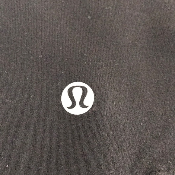 Lululemon Gather & Crow Crops/Yoga Crops Black size 6 EUC - Picture 6 of 9